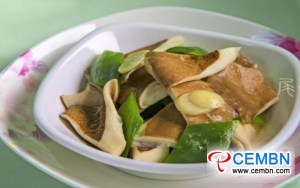 Plain and nutritious eats: Stir-fried Panus giganteus with green pepper