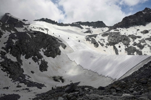 Glacier protection TenCate Toptex® GLS in Reuters “pics of the year” 2020