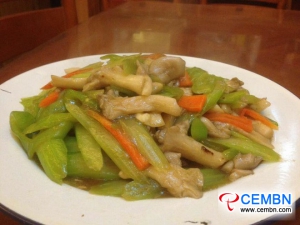 Recipe of the week: Fried Oyster mushroom with celery and carrot
